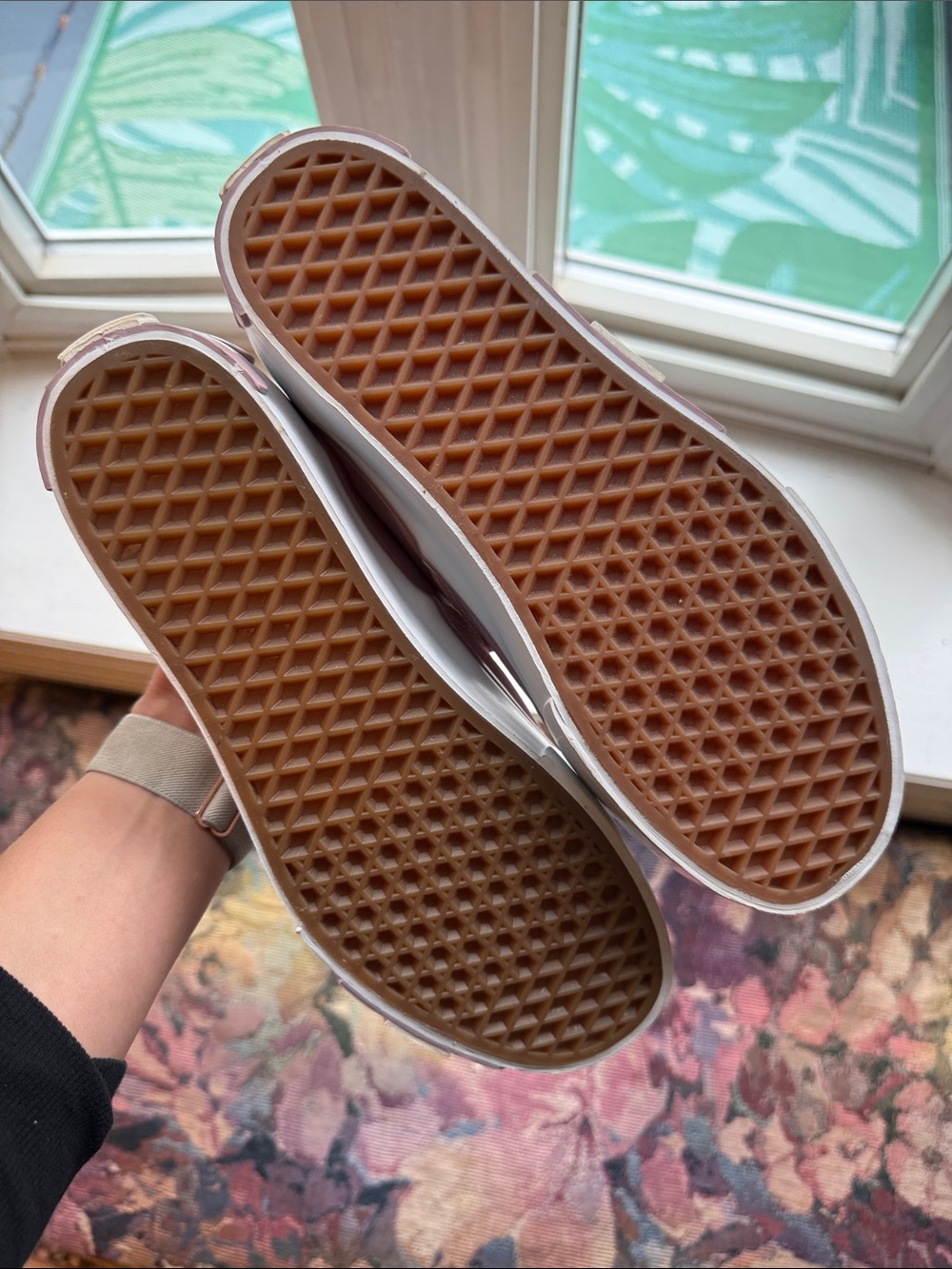 NEVER WORN! Vans Women’s Pink Canvas Platform Sneaker with Daisy Accent - Picture 4 of 12